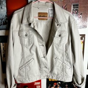 Vintage Levi’s khaki denim jacket